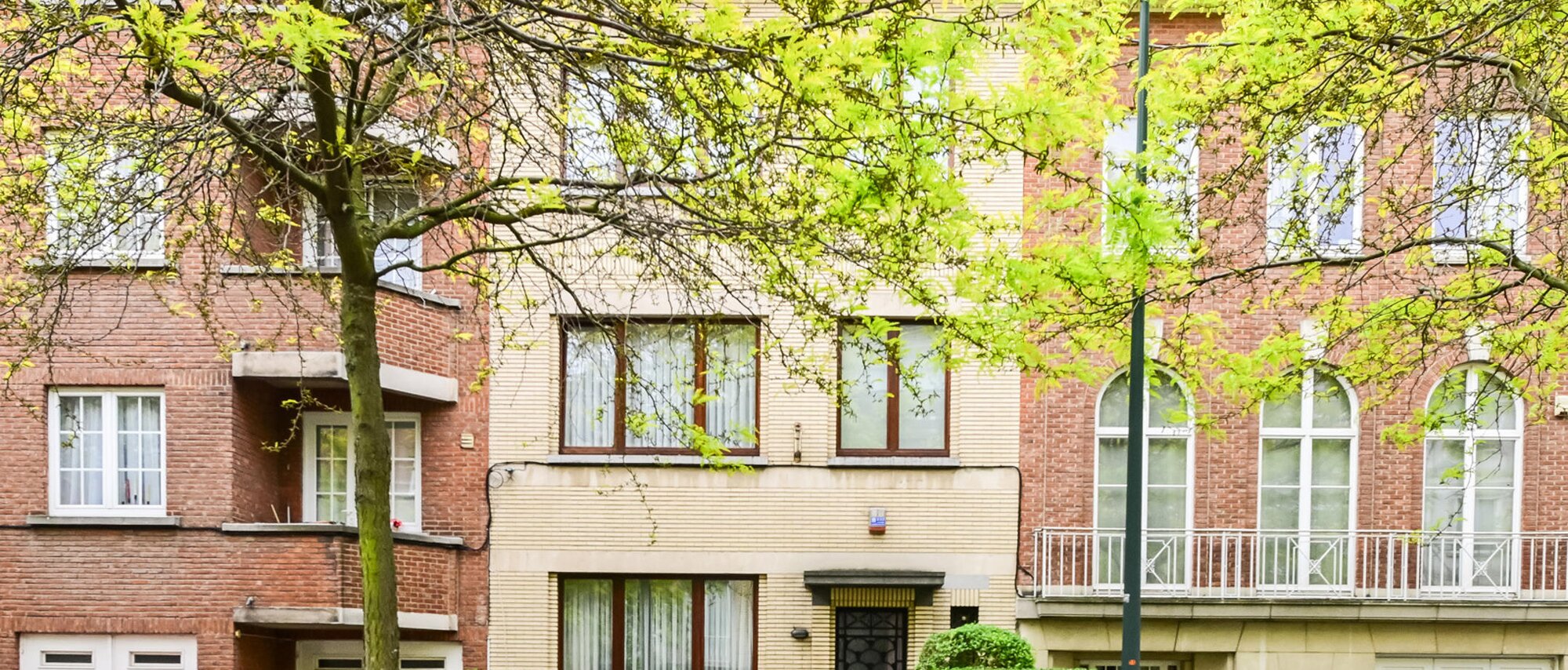 BEAUTIFUL SINGLE-FAMILY HOME 