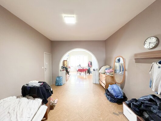 2 BEDROOM FLAT 